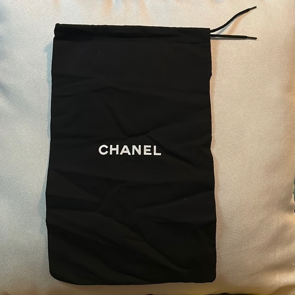 Chanel Classic Black Duster Shoe Bag with drawstring closure top - Picture 1 of 2